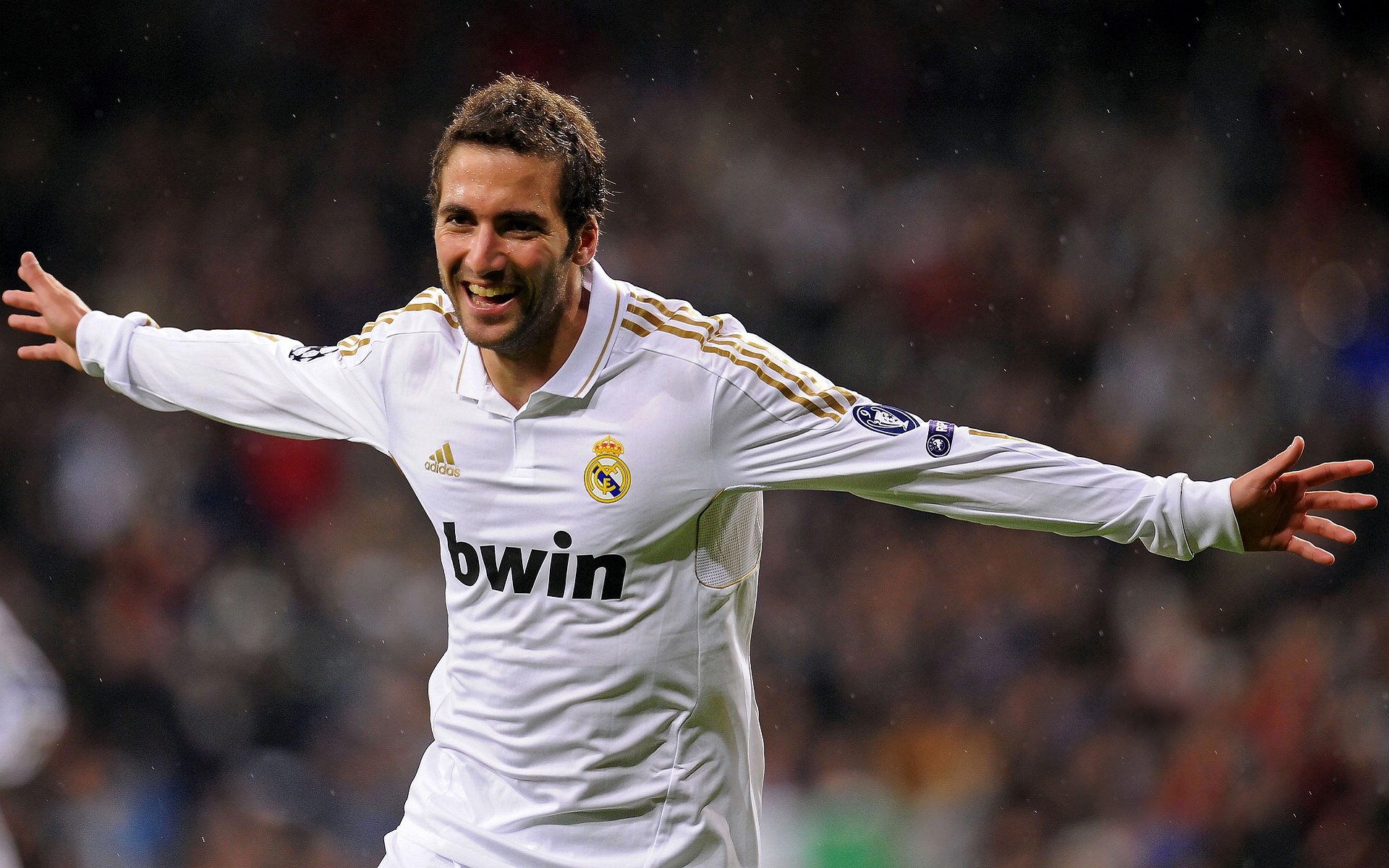 体育新闻中心发布体育数字传播新趋势白皮书,体育数字化转型